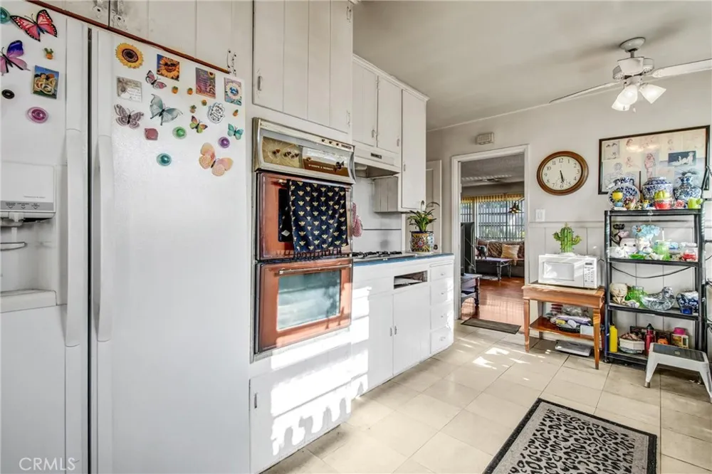 14351 Martha Van Nuys, CA 91401