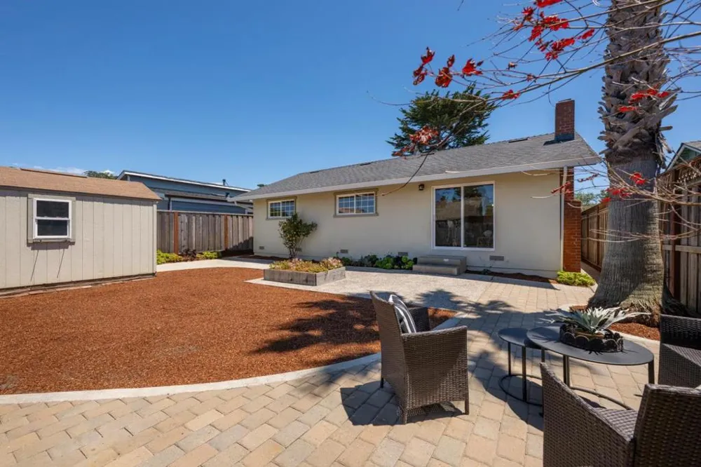 465 TERRACE AVENUE Moss Beach, CA 94038