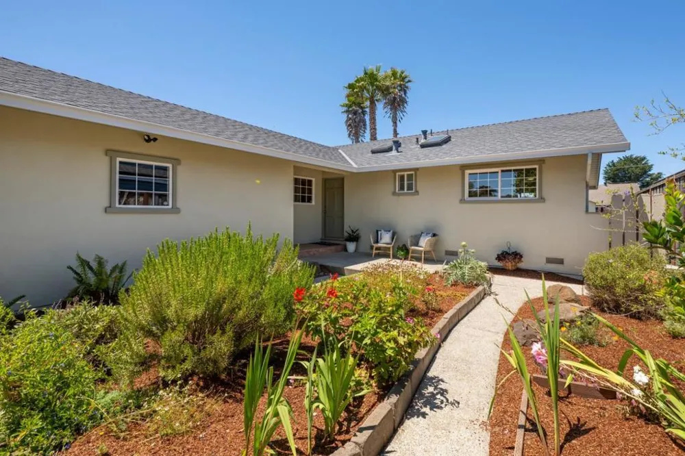 465 TERRACE AVENUE Moss Beach, CA 94038