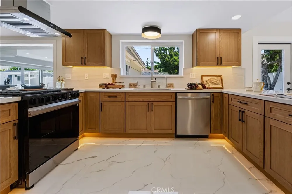 11432 Pollard Garden Grove, CA 92841