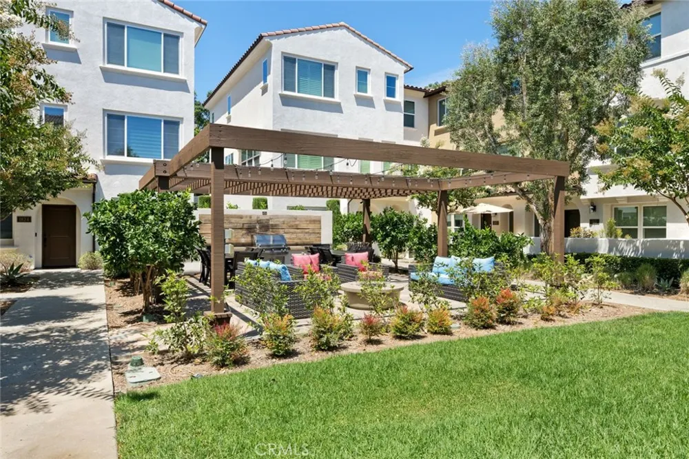 1821 Sonata La Habra, CA 90631