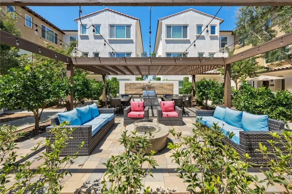1821 Sonata La Habra, CA 90631
