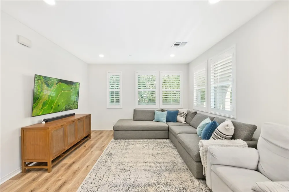 1821 Sonata La Habra, CA 90631