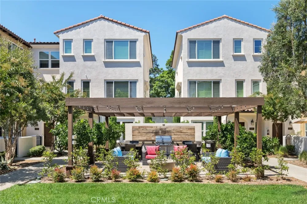1821 Sonata La Habra, CA 90631