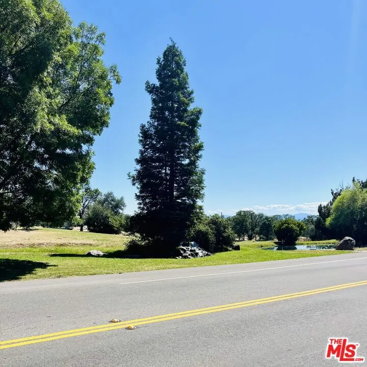 22168 Roe Way Cottonwood, CA 96022
