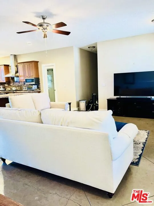 22168 Roe Way Cottonwood, CA 96022