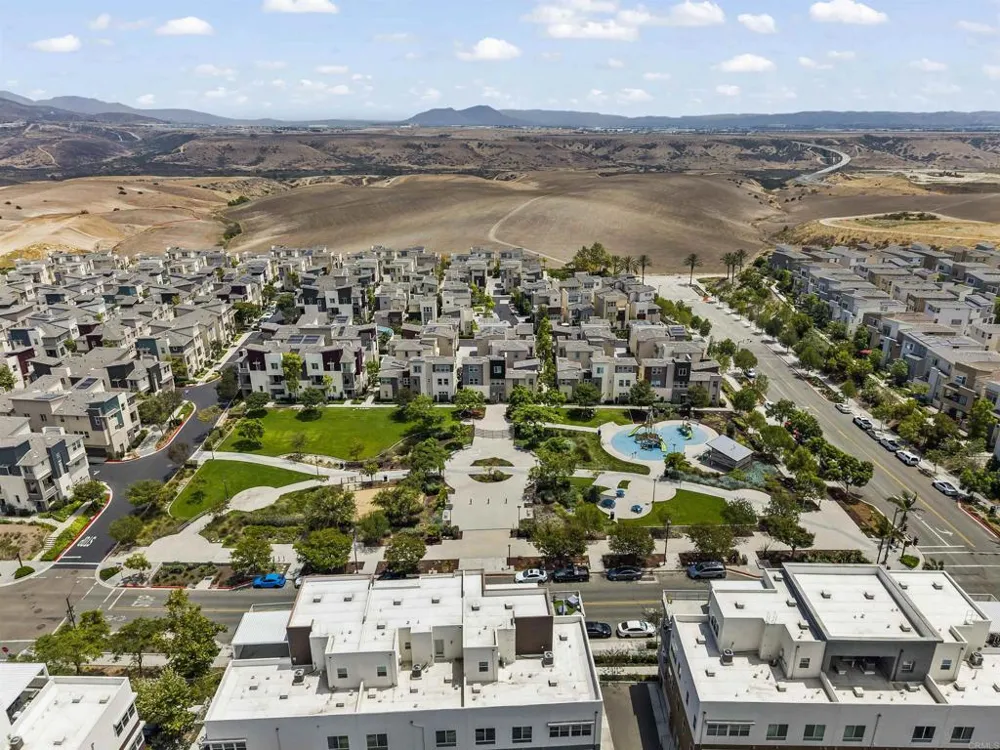 3002 Bravo Loop #2 Chula Vista, CA 91915