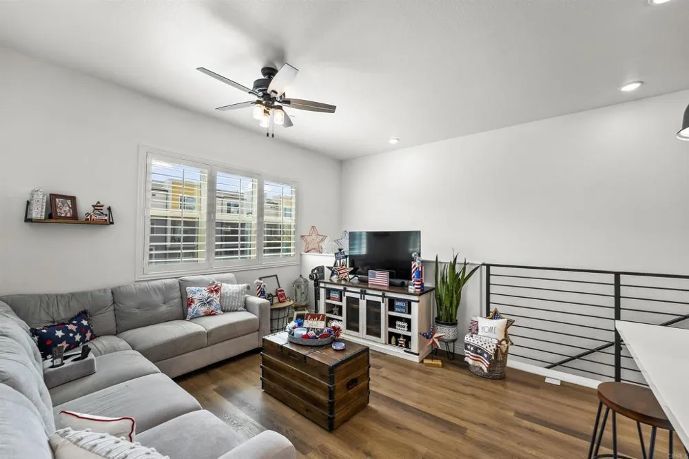 3002 Bravo Loop #2 Chula Vista, CA 91915