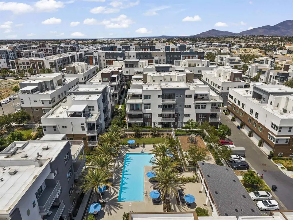3002 Bravo Loop #2 Chula Vista, CA 91915