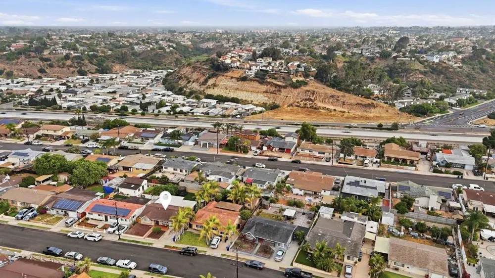 3429 Newberry Street National City, CA 91950