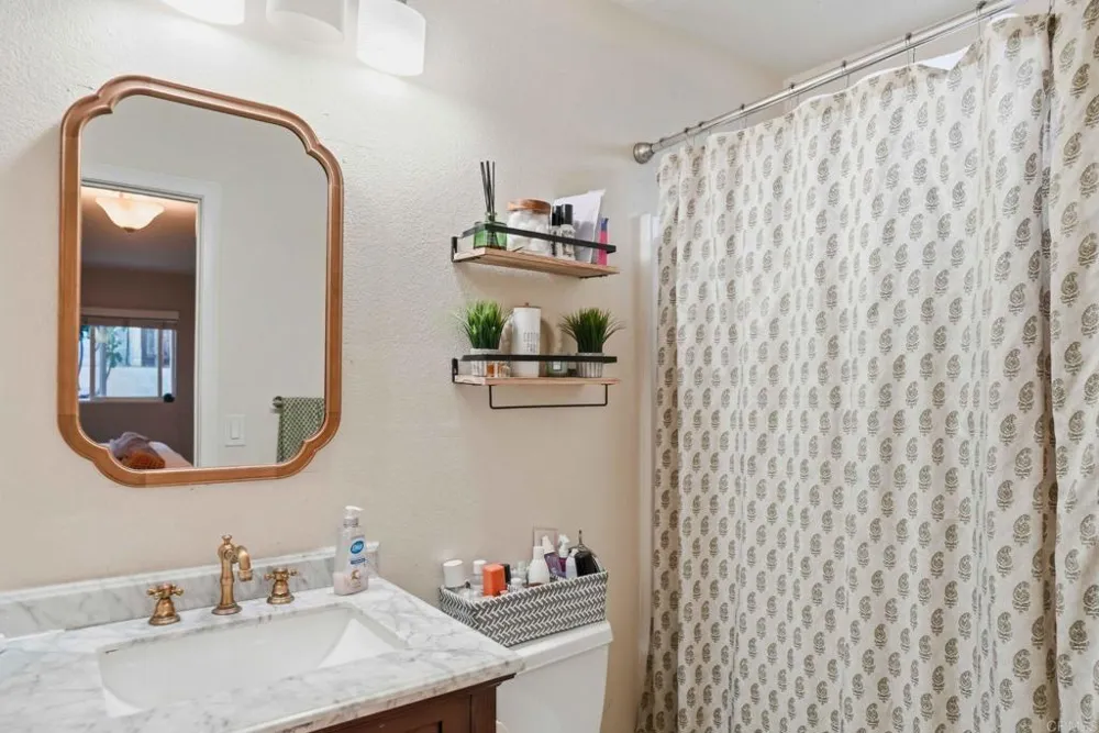 3429 Newberry Street National City, CA 91950
