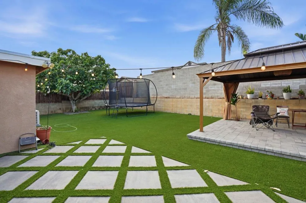 3429 Newberry Street National City, CA 91950