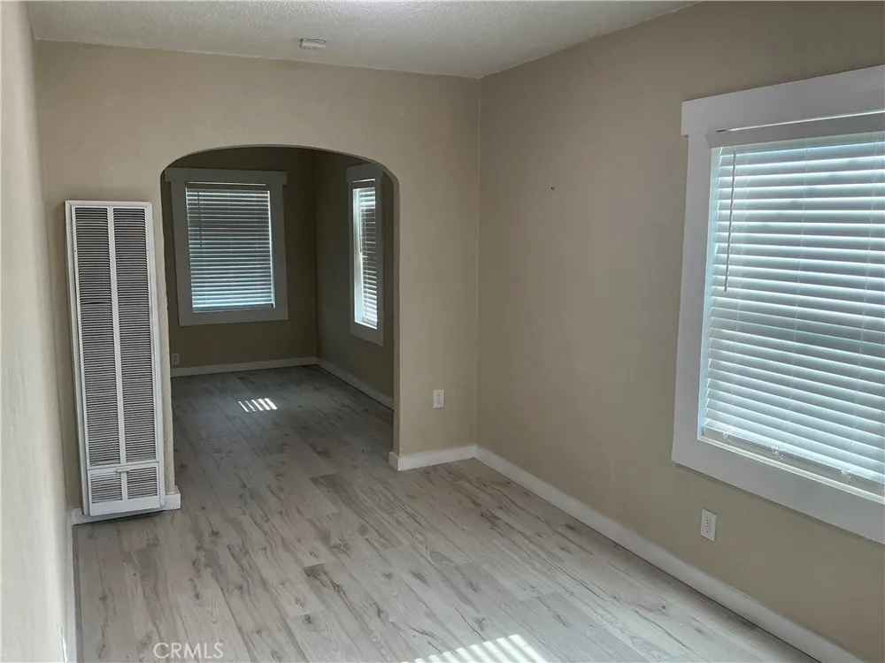 723 W 9th San Jacinto, CA 92582