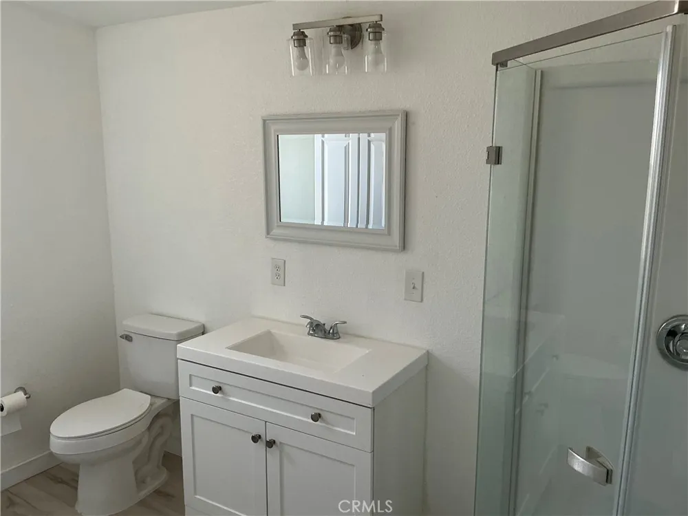 723 W 9th San Jacinto, CA 92582