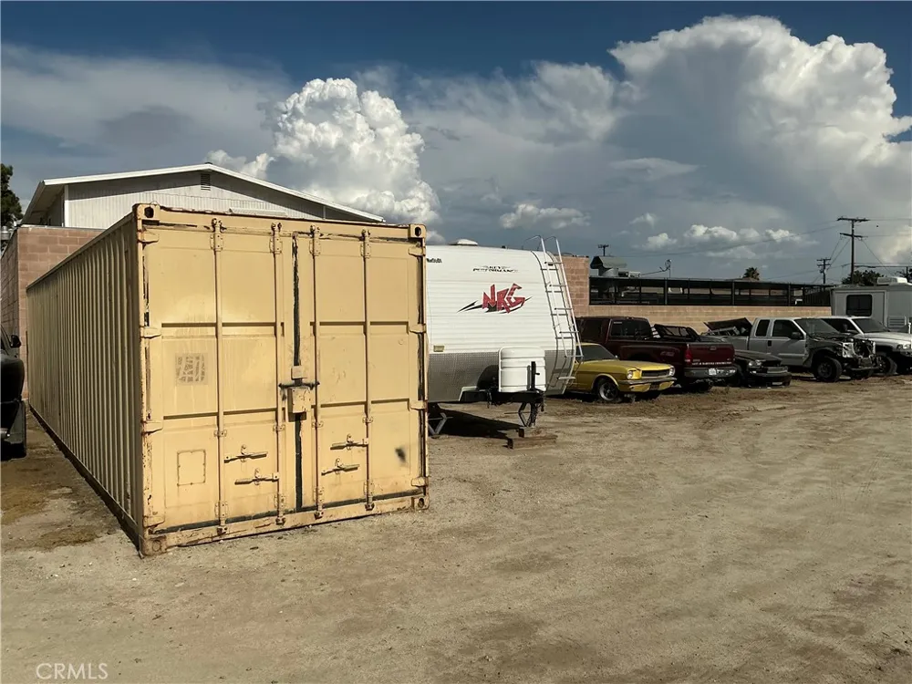 723 W 9th San Jacinto, CA 92582