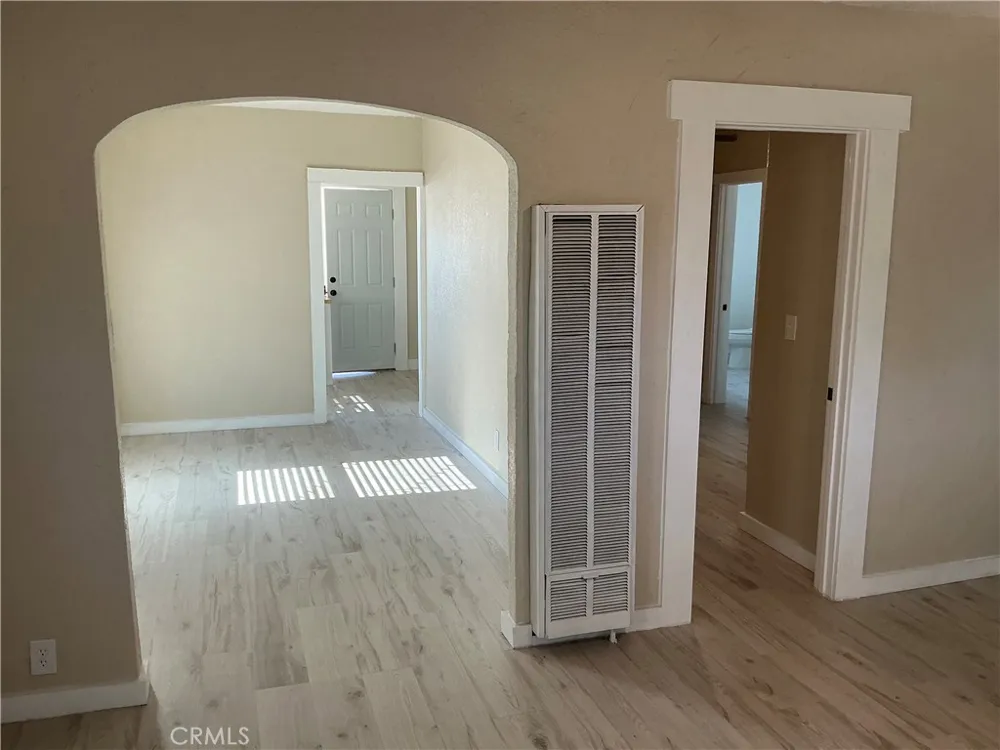 723 W 9th San Jacinto, CA 92582