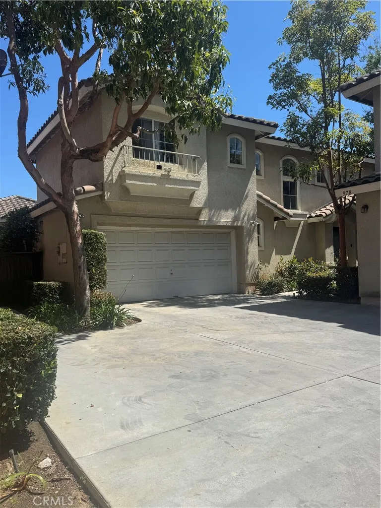 976 Baycrest Lane Harbor City, CA 90710