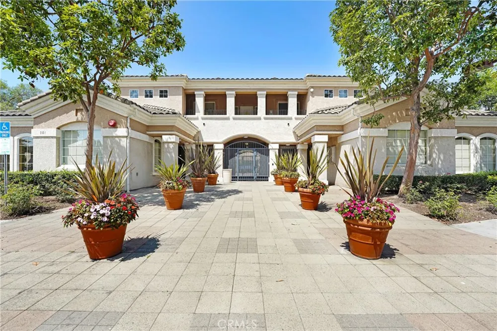 976 Baycrest Lane Harbor City, CA 90710