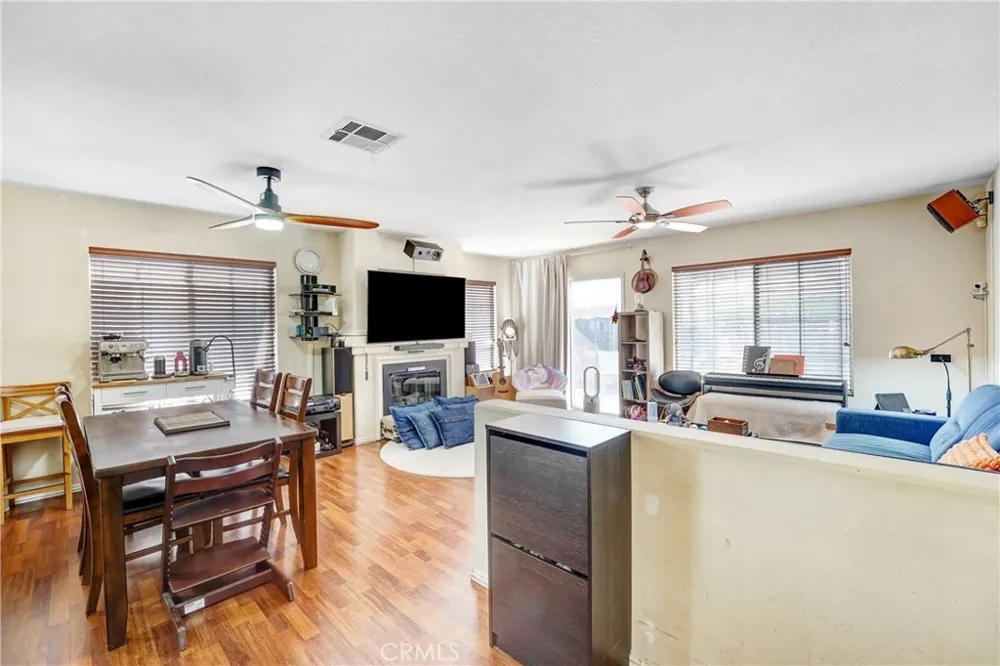 976 Baycrest Lane Harbor City, CA 90710