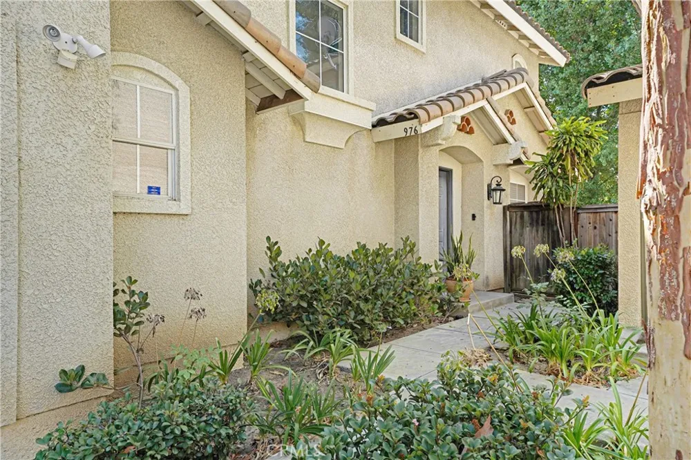 976 Baycrest Lane Harbor City, CA 90710
