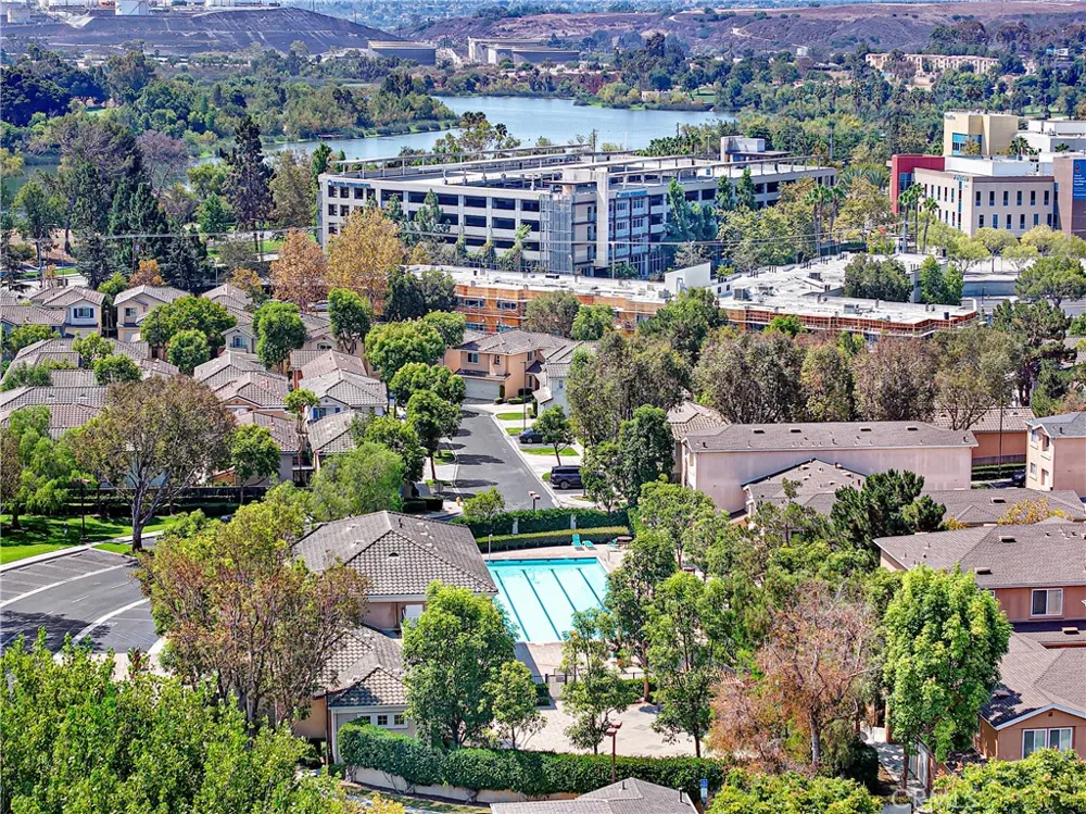 976 Baycrest Lane Harbor City, CA 90710
