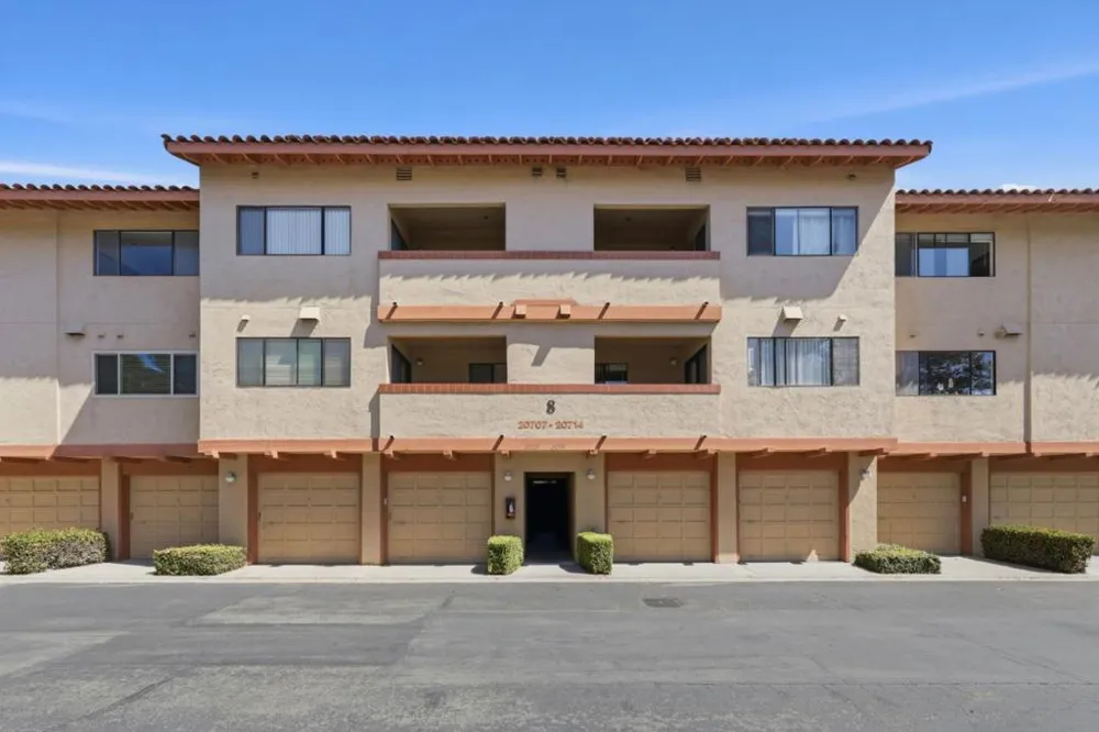 20714 Celeste Circle Cupertino, CA 95014