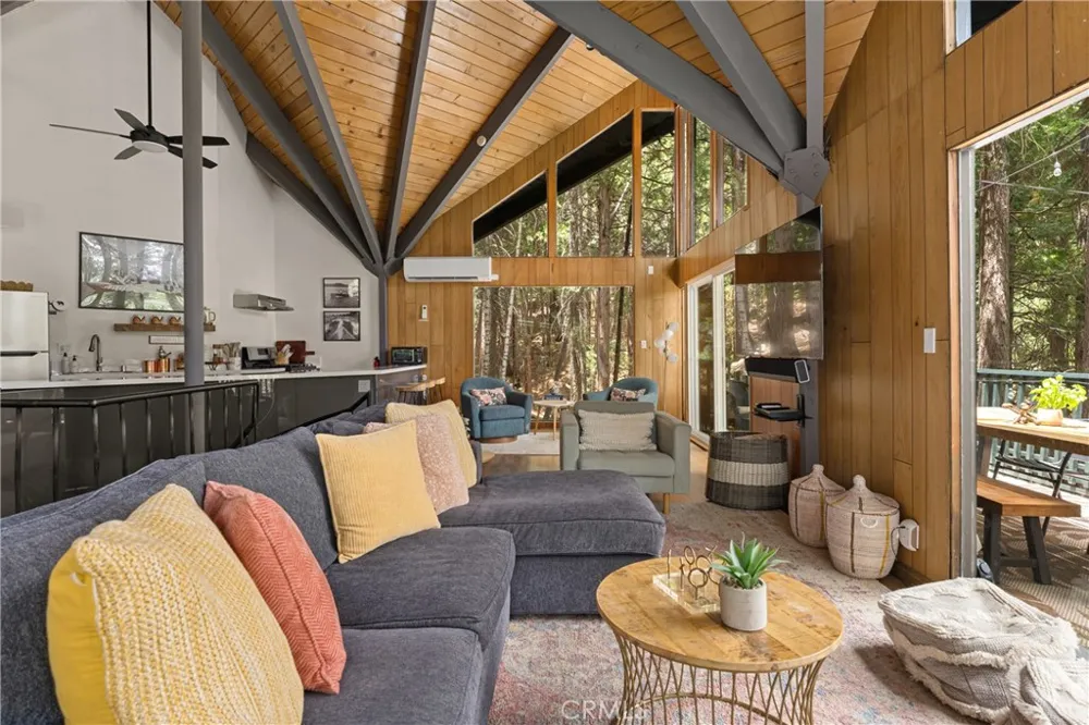 476 Annandale Lake Arrowhead, CA 92352