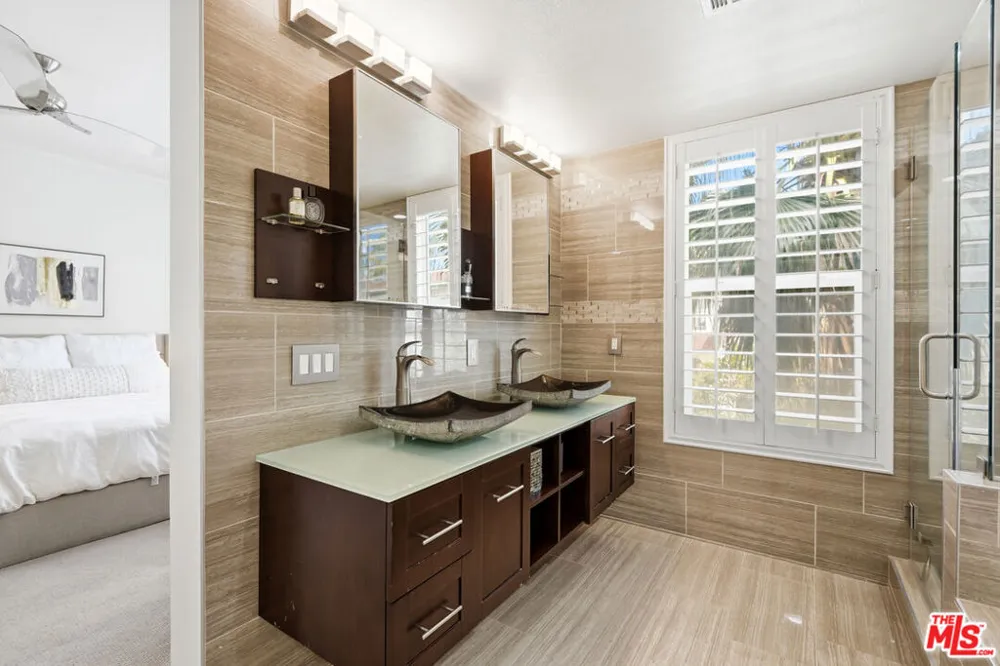6020 Seabluff Drive #411 Playa Vista, CA 90094