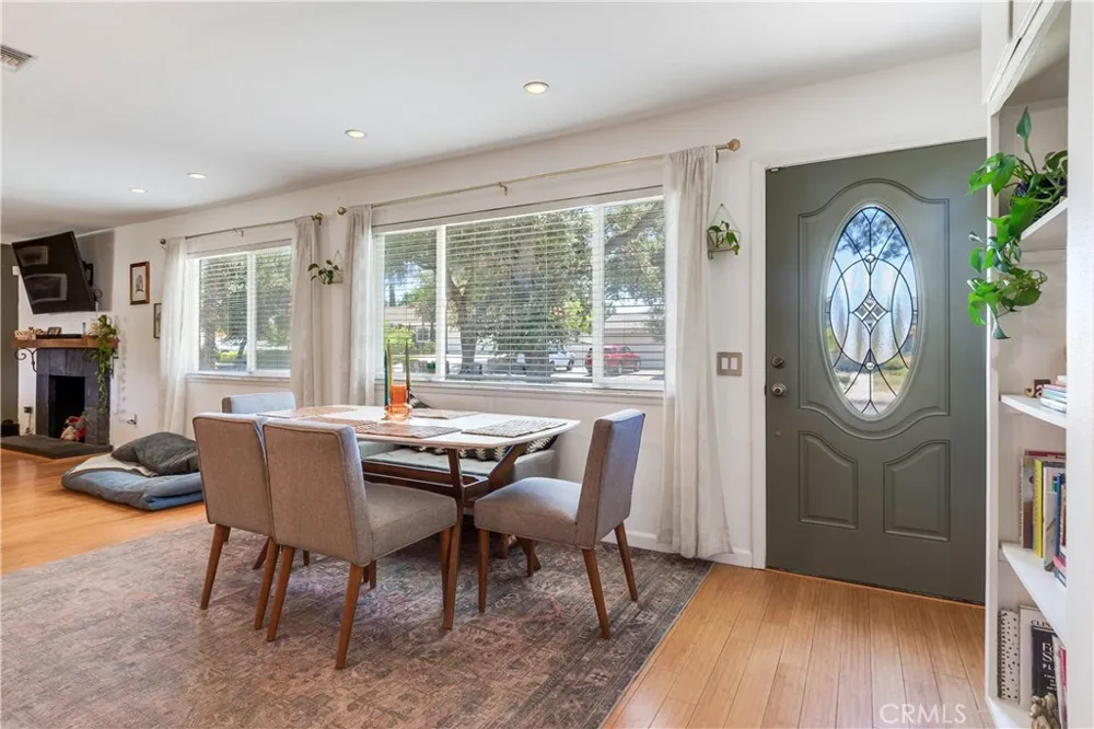 1501 Cambridge Avenue Redlands, CA 92374