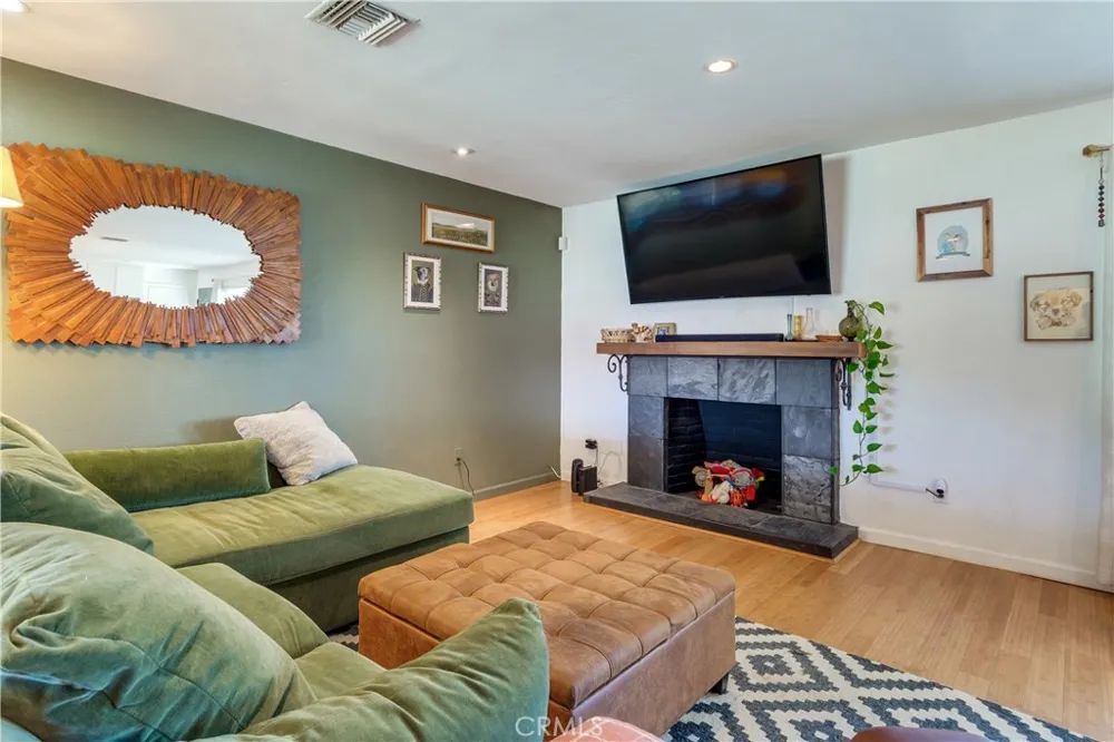 1501 Cambridge Avenue Redlands, CA 92374