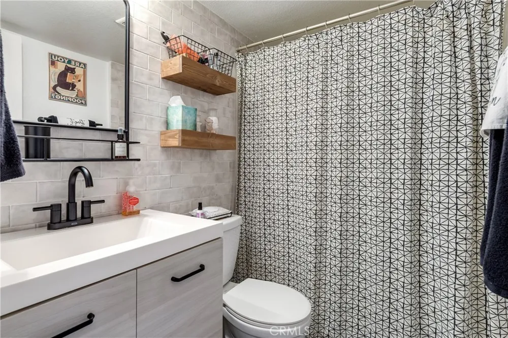 1501 Cambridge Avenue Redlands, CA 92374