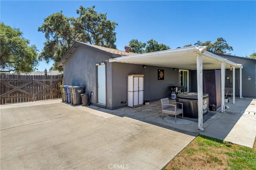 1501 Cambridge Avenue Redlands, CA 92374