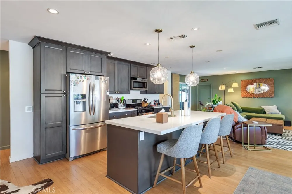 1501 Cambridge Avenue Redlands, CA 92374