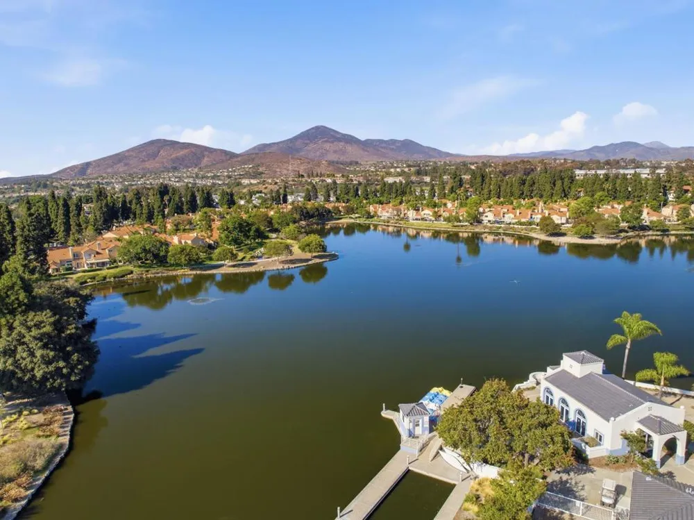 2055 Lakeridge #301 Chula Vista, CA 91913