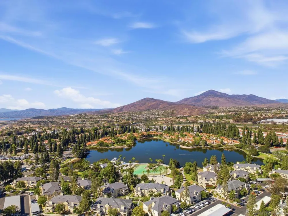2055 Lakeridge #301 Chula Vista, CA 91913