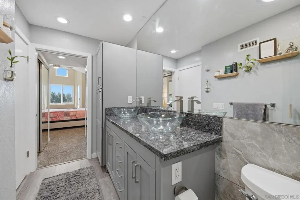 2055 Lakeridge #301 Chula Vista, CA 91913
