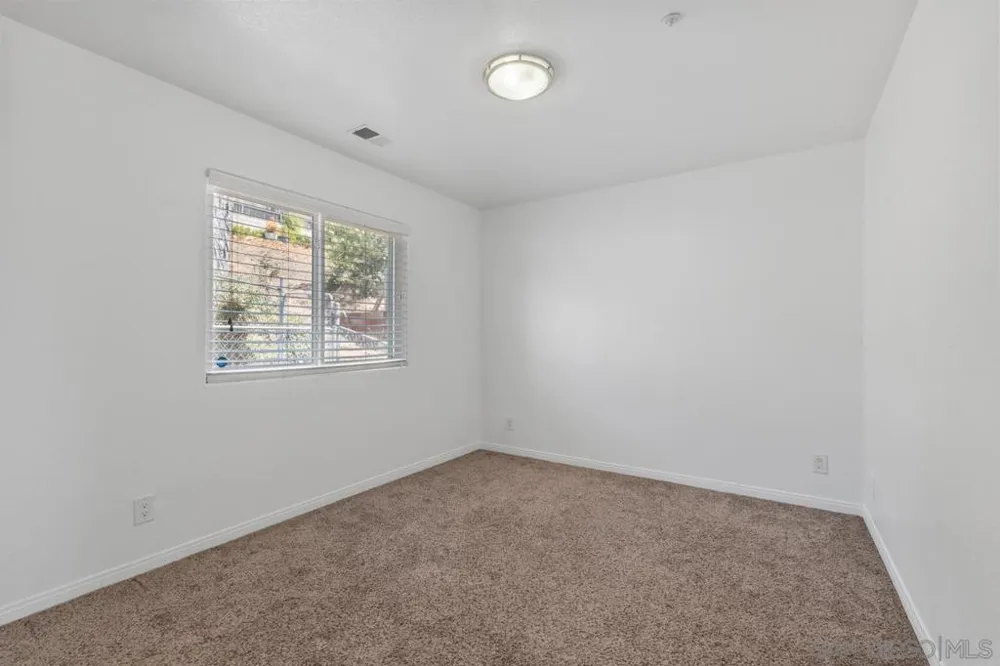 1229 La Mesa Spring Valley, CA 91977