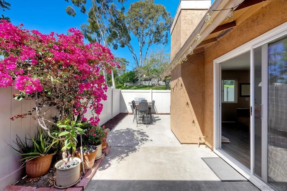 1906 Park Dale Ln Encinitas, CA 92024