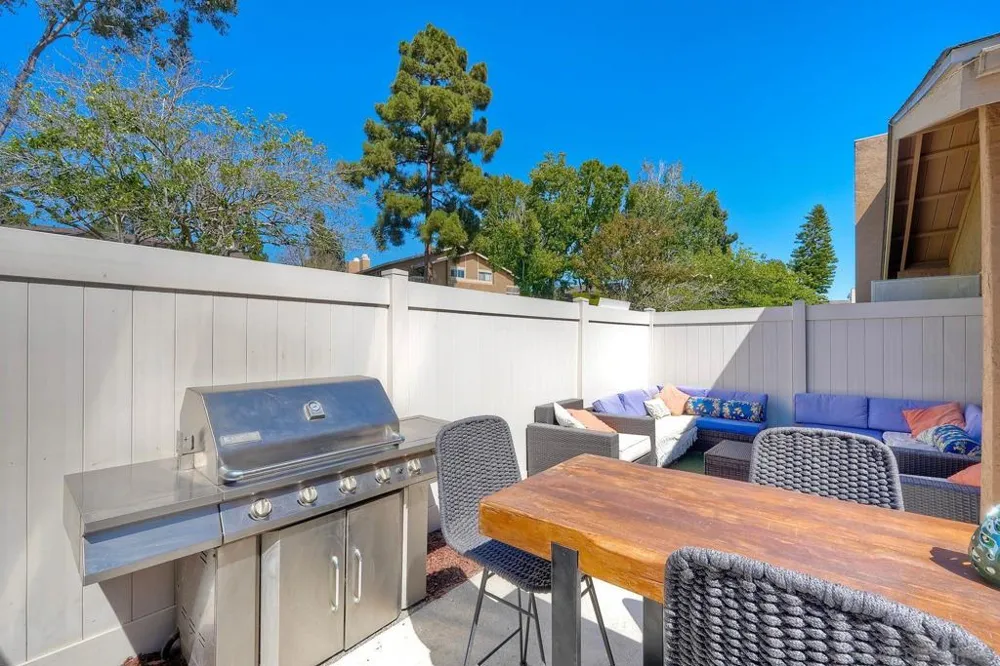 1906 Park Dale Ln Encinitas, CA 92024