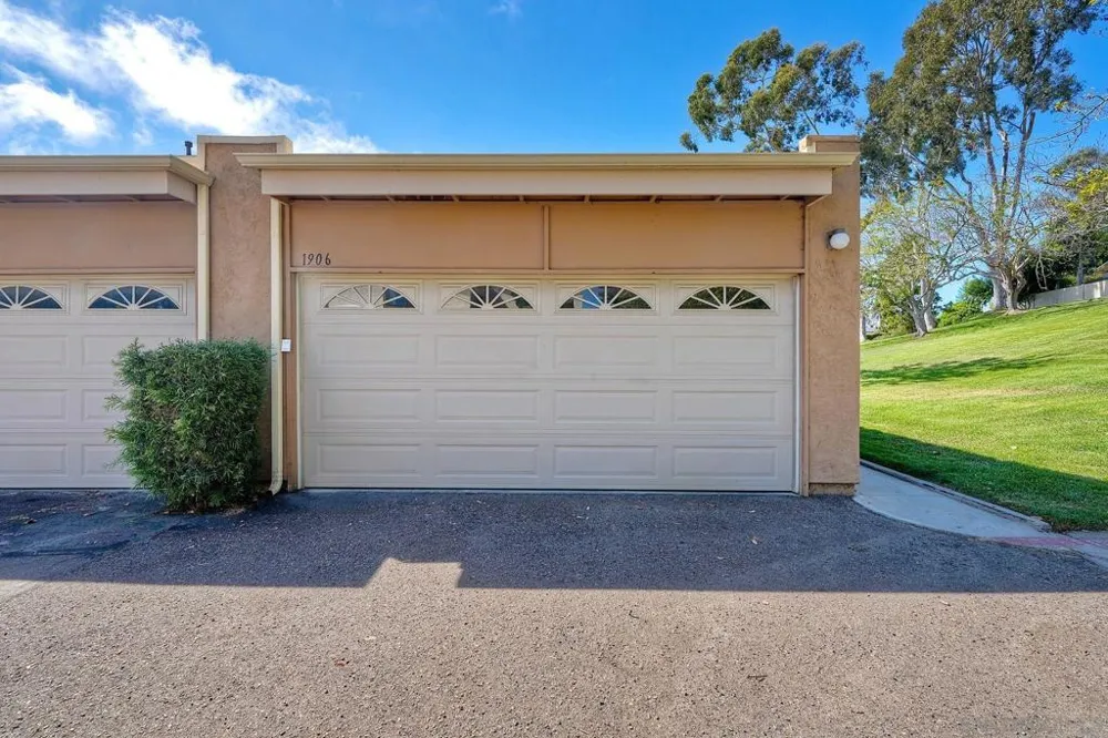 1906 Park Dale Ln Encinitas, CA 92024