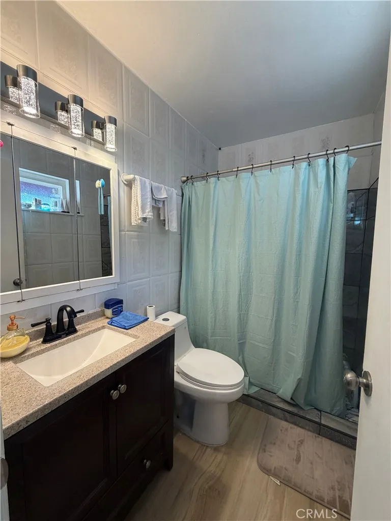 7235 Fiesta Avenue Riverside, CA 92504