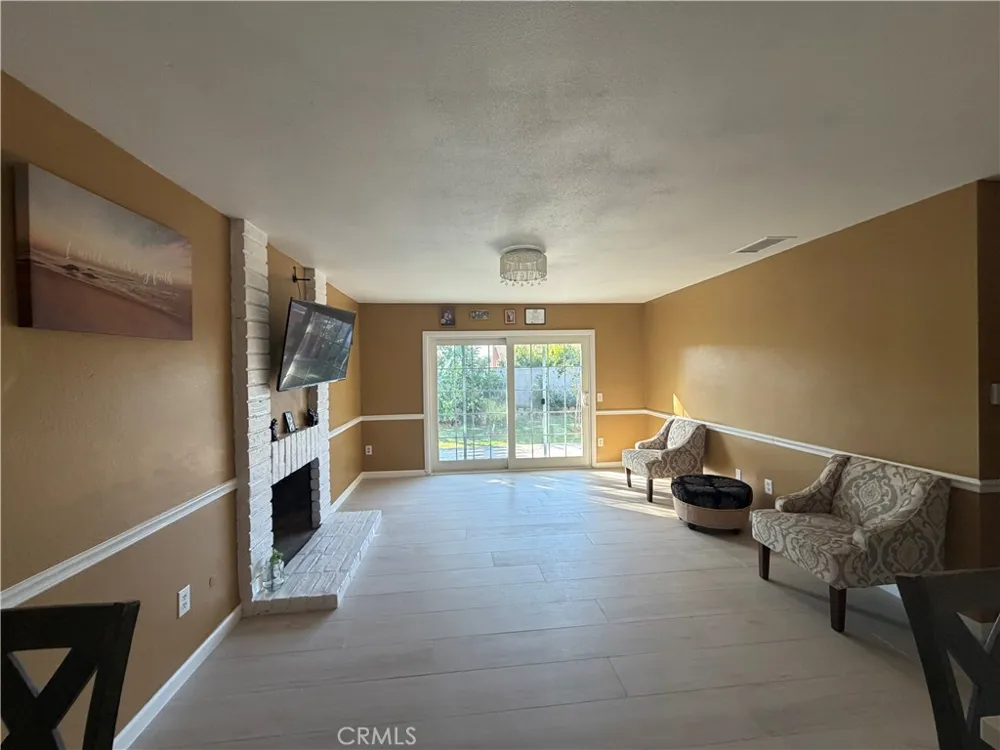 7235 Fiesta Avenue Riverside, CA 92504