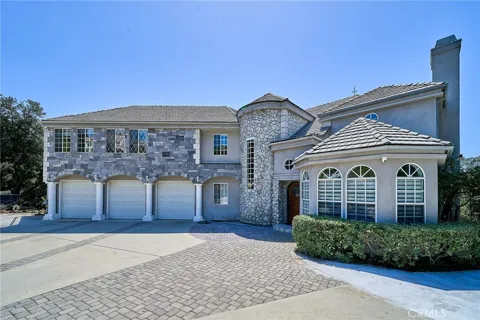 1089 Village Drive