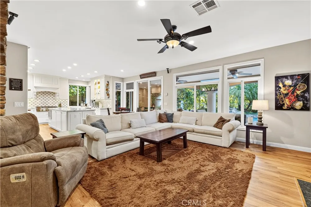 24611 Brittany Lane Newhall, CA 91321