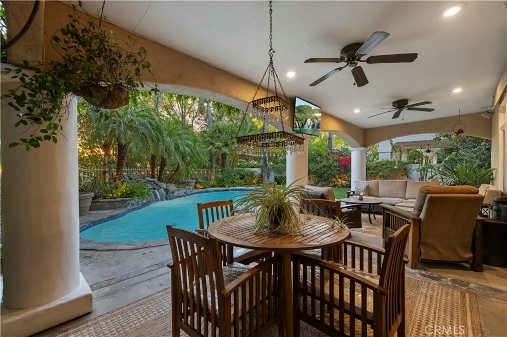 24611 Brittany Lane Newhall, CA 91321