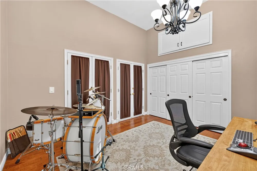 24611 Brittany Lane Newhall, CA 91321