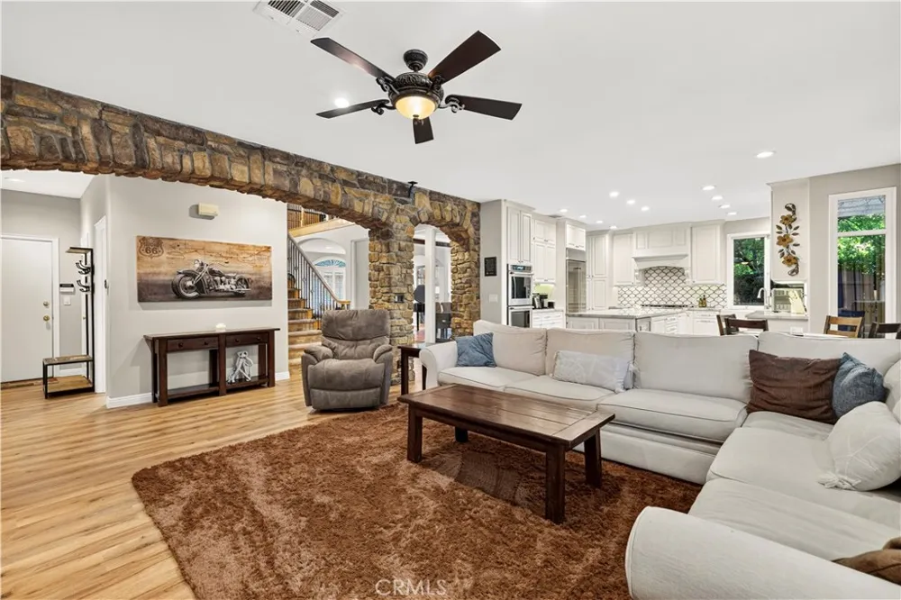 24611 Brittany Lane Newhall, CA 91321