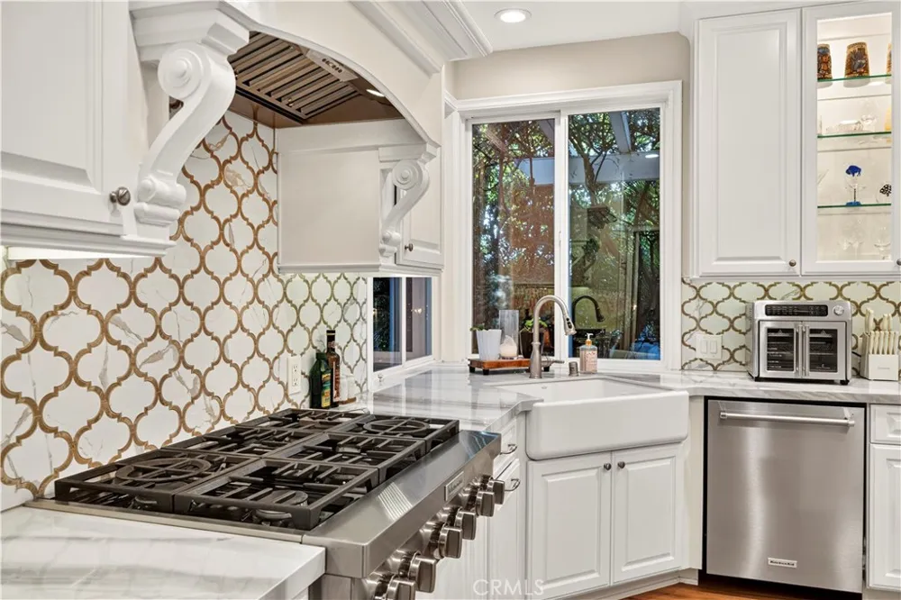24611 Brittany Lane Newhall, CA 91321