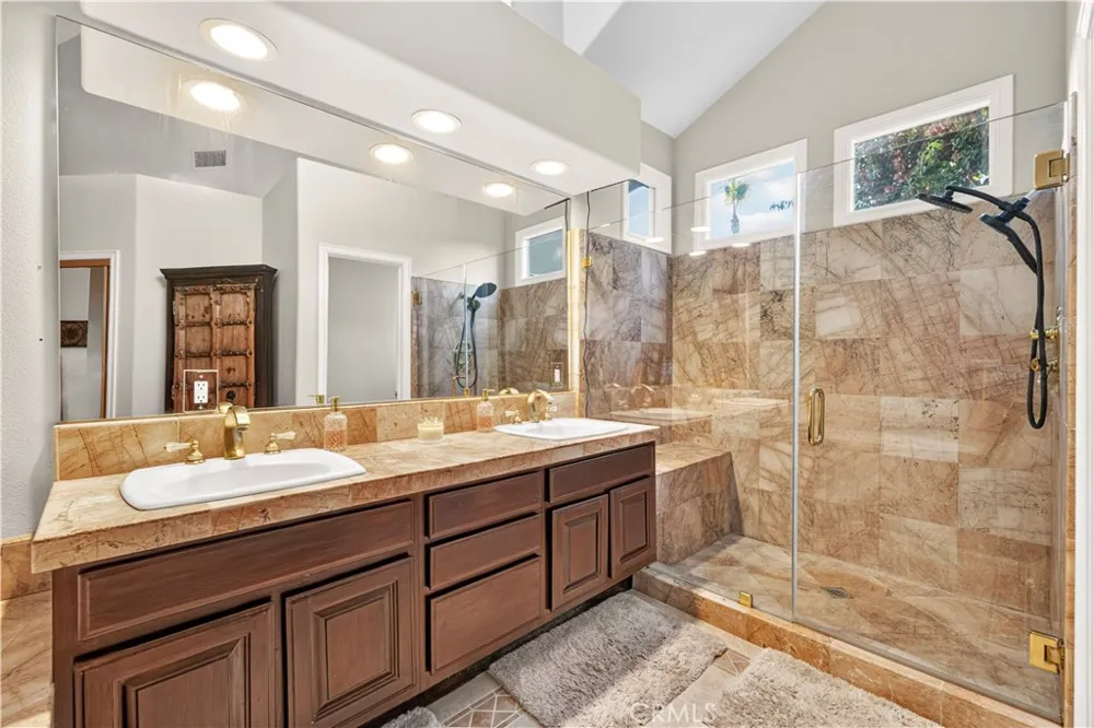 24611 Brittany Lane Newhall, CA 91321