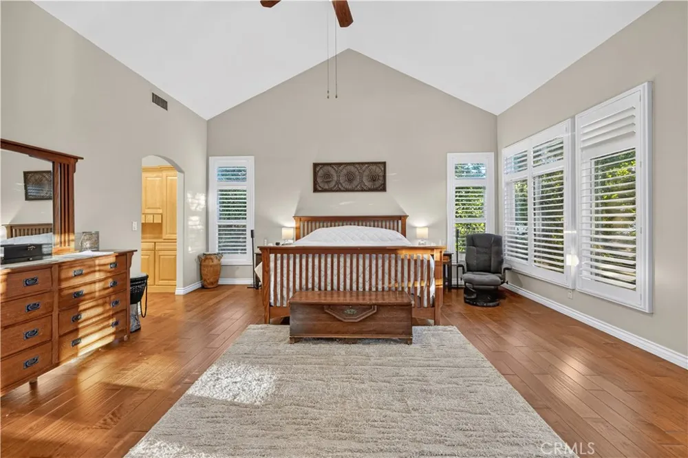 24611 Brittany Lane Newhall, CA 91321